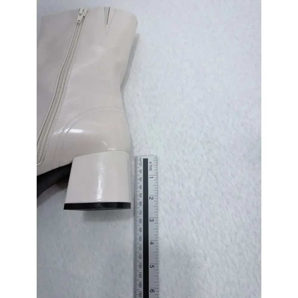 USIMAD off-white patent leather Cass boots by MistaSize EU/39 US/8